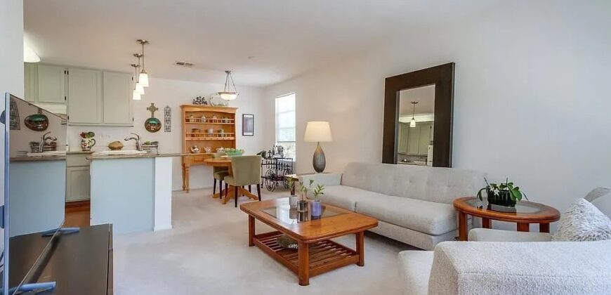 Condo at 14676 Via Fiesta, San Diego CA 92127