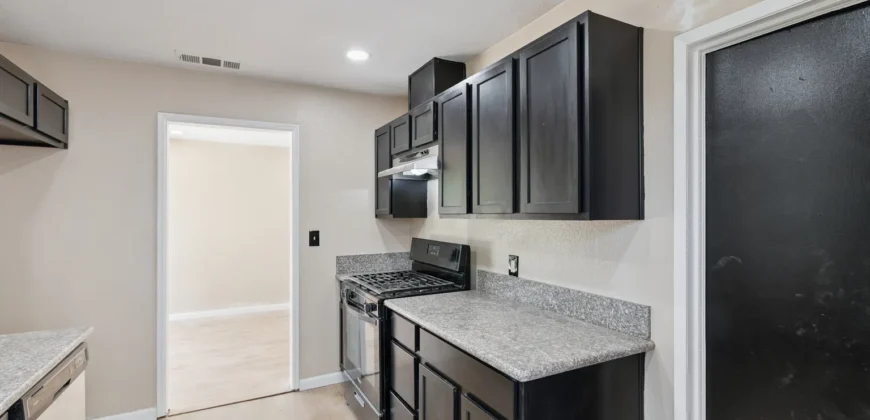 Single Family Residence at 1402 E Shields Ave, Fresno, CA 93704