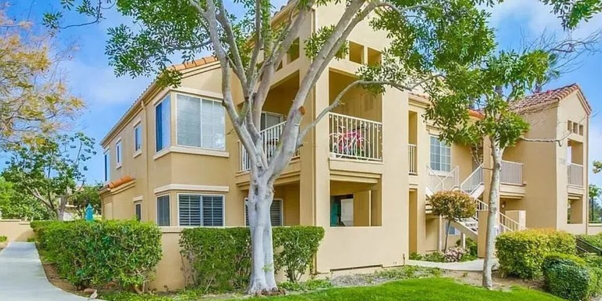 Condo at 7310 Calle Cristobal San Diego CA 92126